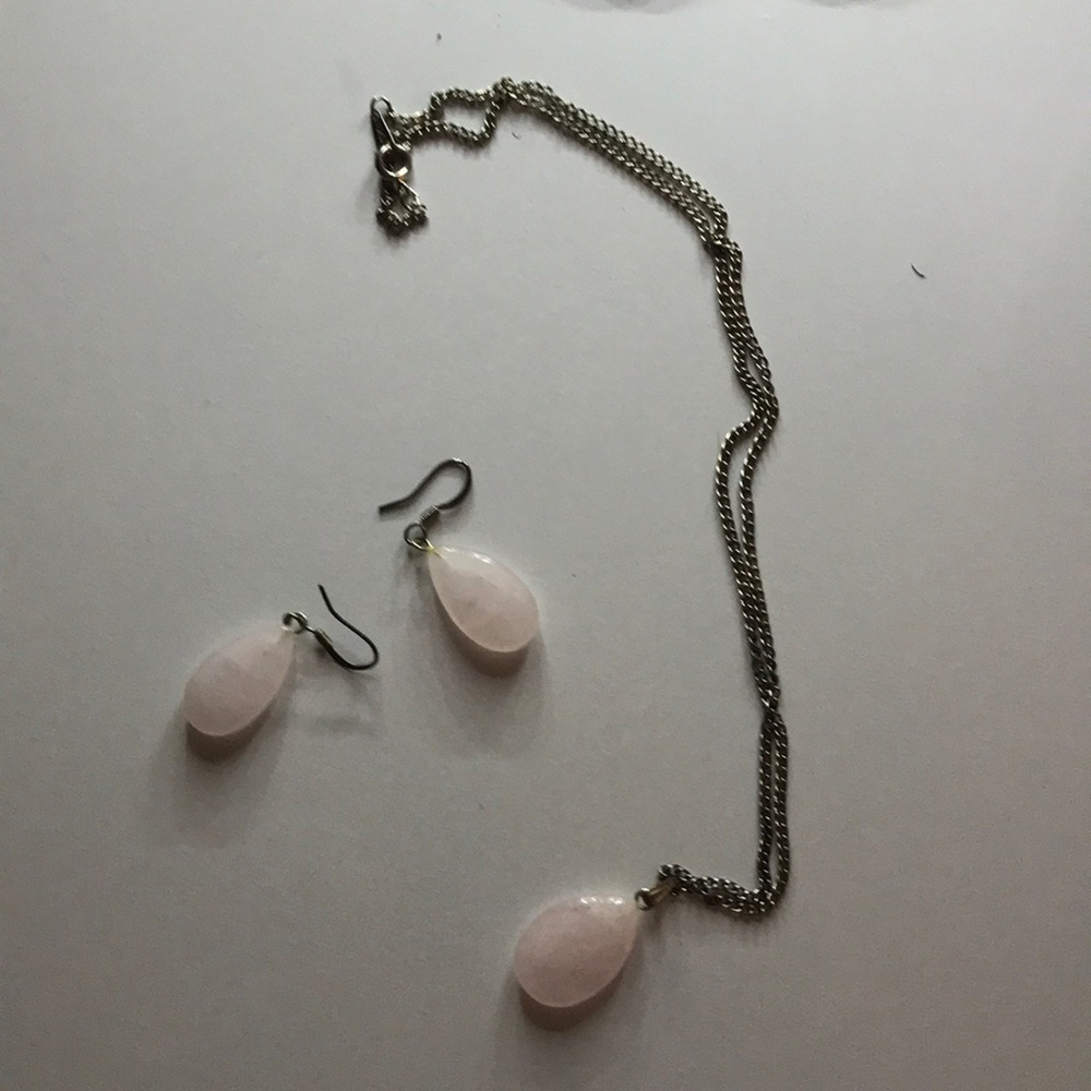 Rose quartz necklace and earring set